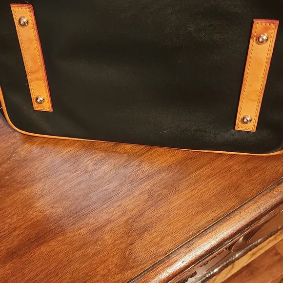 Dooney & Bourke Satchel Bag / Blk & Tan / GUC - Picture 6 of 9